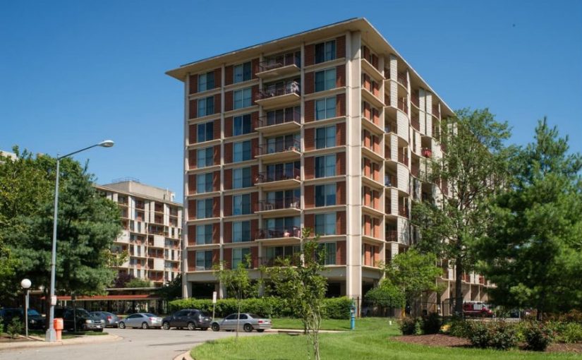 Apartment Complex Boosts Energy Efficiency by 20 Percent with Daikin Chillers